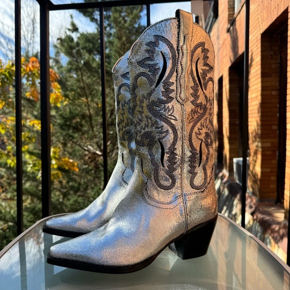 New Jeffrey Campbell Dagget Boots Western Heeled Cowboy Silver Black Womens 8 - Picture 7 of 14